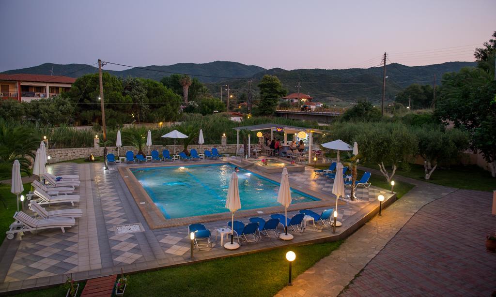 Hotel Stefani Sarti Exterior foto